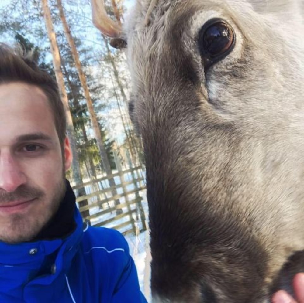 Meet your Posher, Maxime